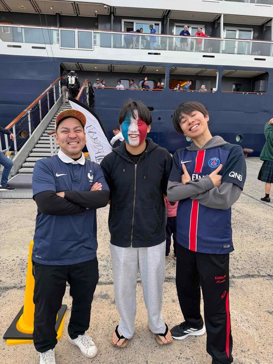 喜界島にフランスのクルーズ船「ル・ソレアル」が来航しました!